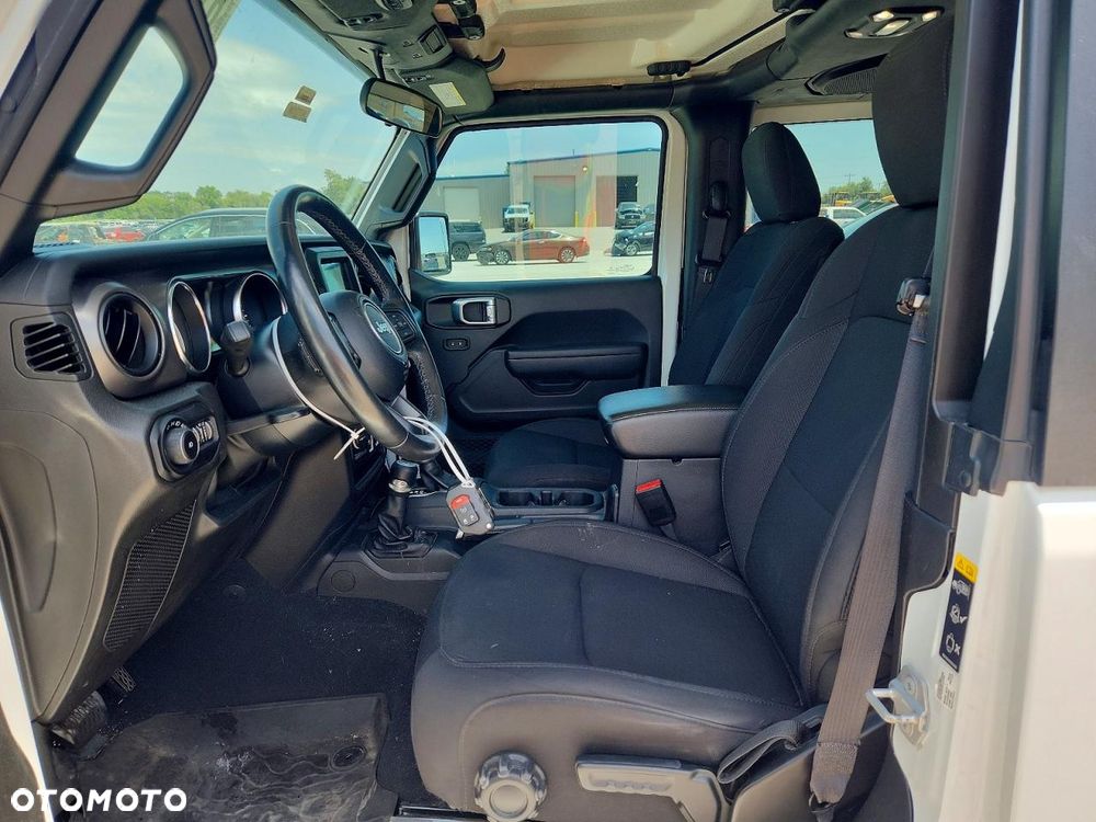 Jeep Wrangler - 7