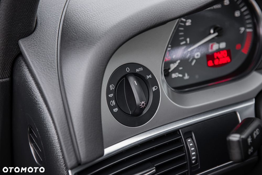 Audi S6 Avant Standard - 19