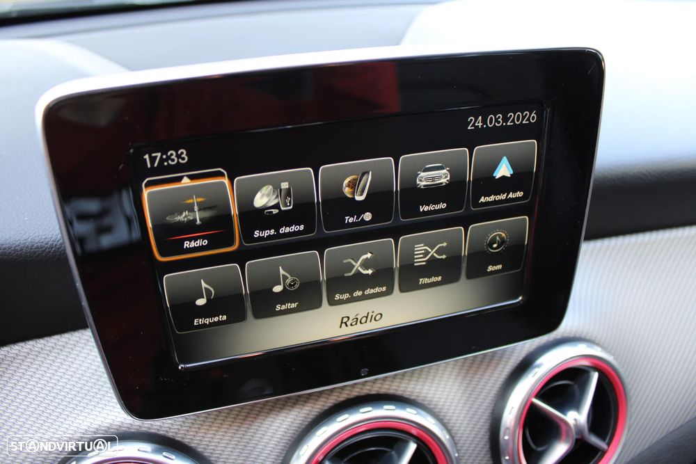 Mercedes-Benz GLA 180 d 7G-DCT Urban - 21