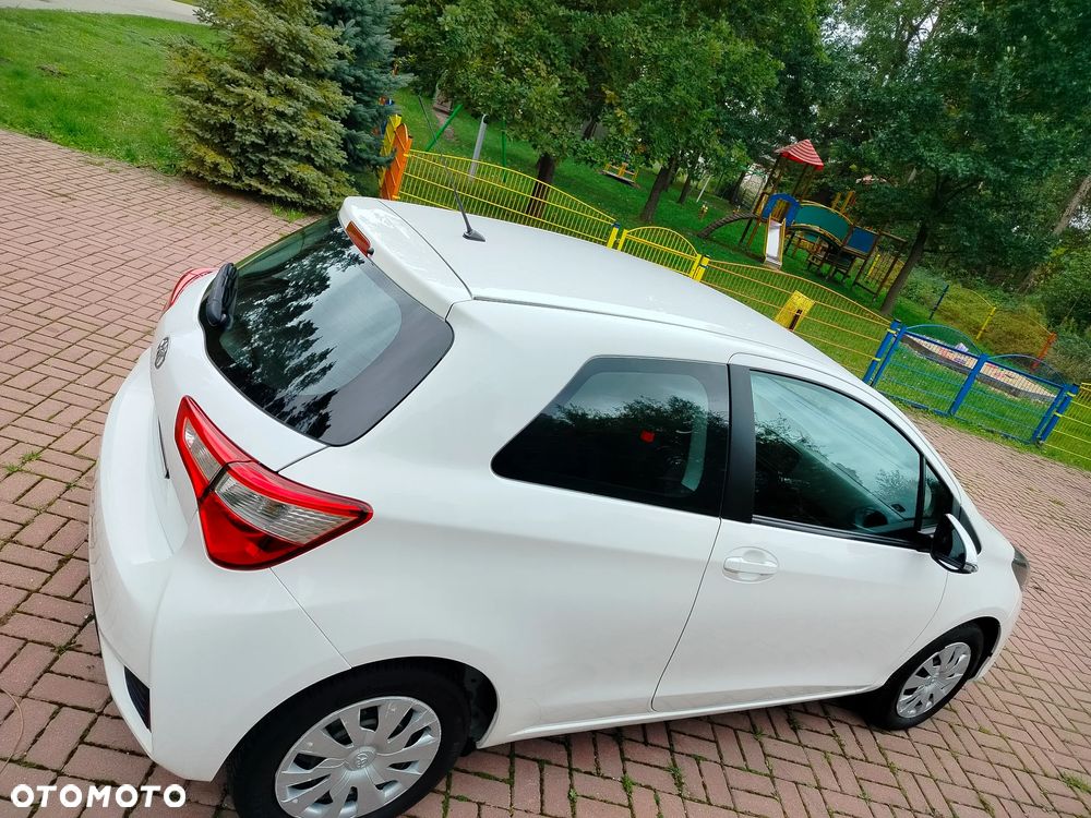 Toyota Yaris 1.0 Premium - 10