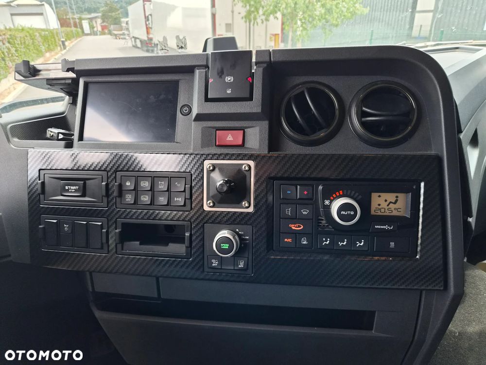 Renault T480 - 14