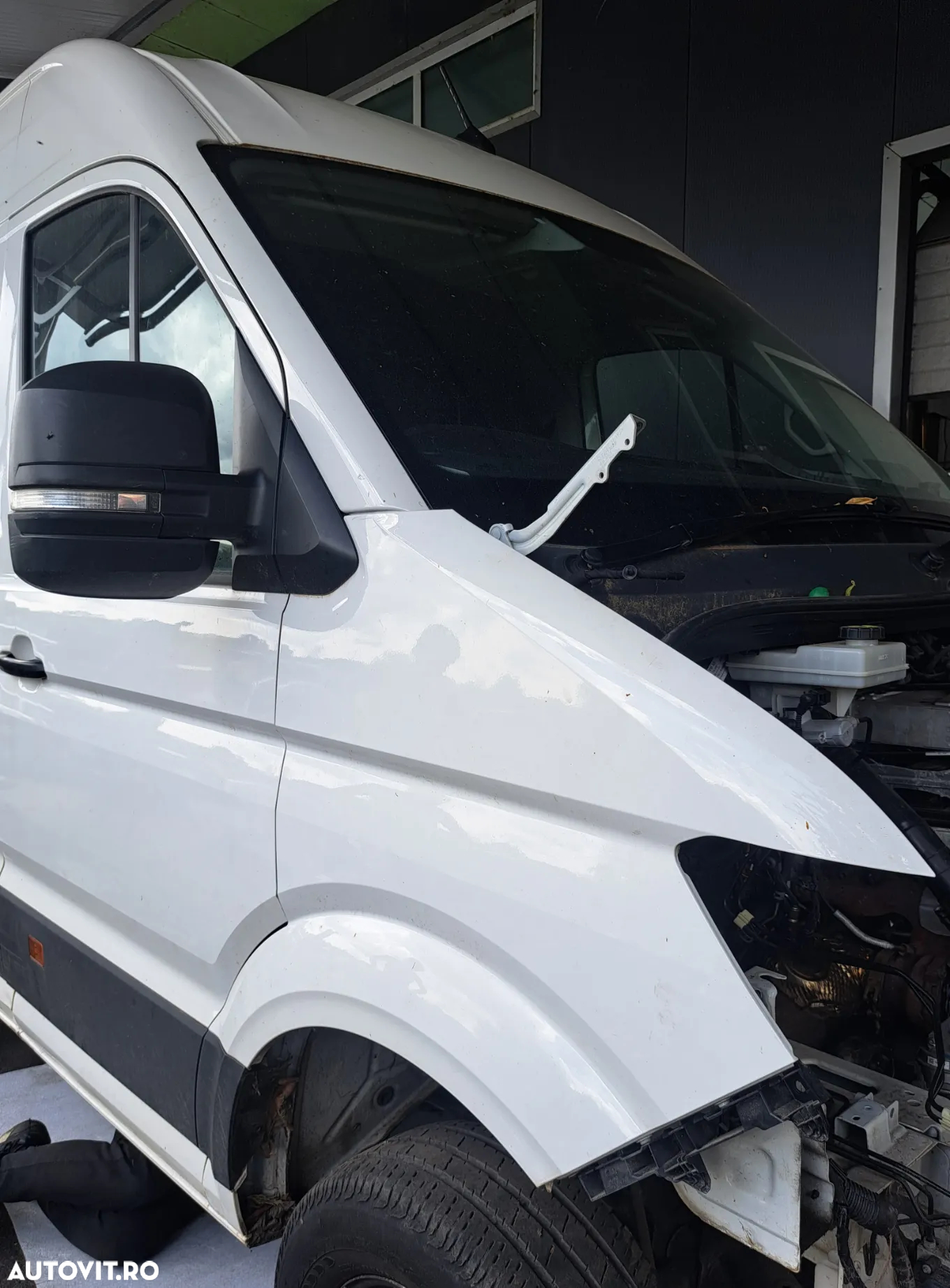 VW Crafter 2017-2024 Usa fata stanga dreapta alba bandou usa lampa agabaritica maner exterior interior oglinda stg dr geam mic mare fata de usa aripa stanga dreapta - 8