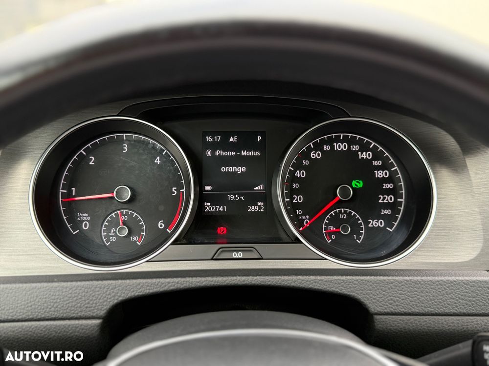 Volkswagen Golf 1.6 TDI DPF BMT DSG Comfortline - 27