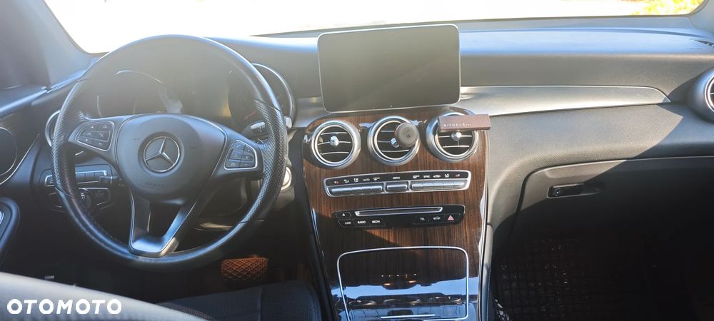 Mercedes-Benz GLC 300 4-Matic - 13