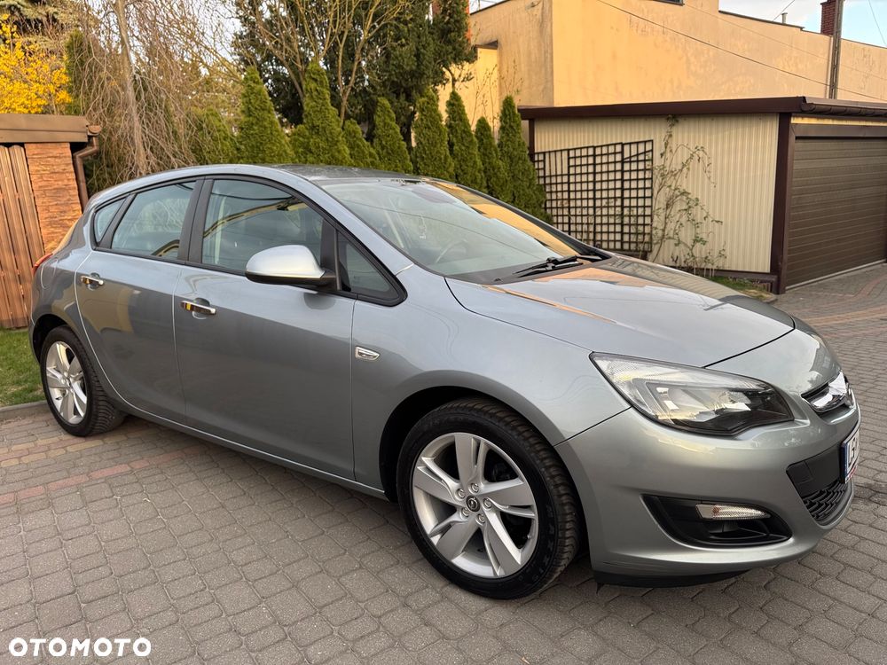 Opel Astra 1.6 Enjoy EU6 - 4