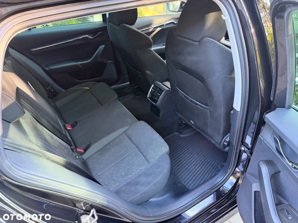 Skoda Octavia 1.5 TSI ACT Style - 5
