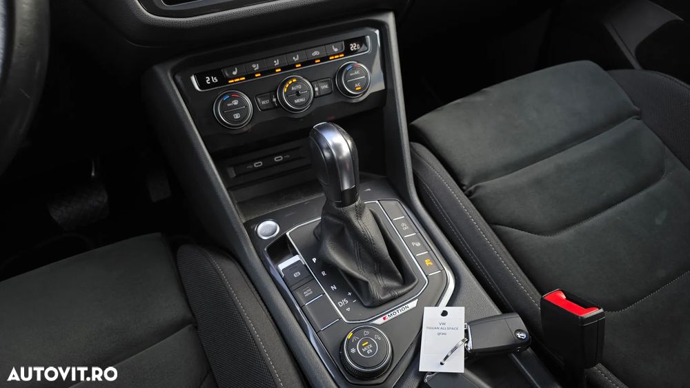 Volkswagen Tiguan Allspace 2.0 TDI SCR 4Motion DSG Highline - 10