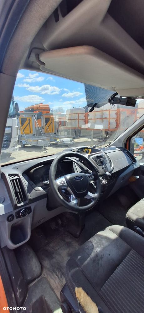 Ford Transit - 6