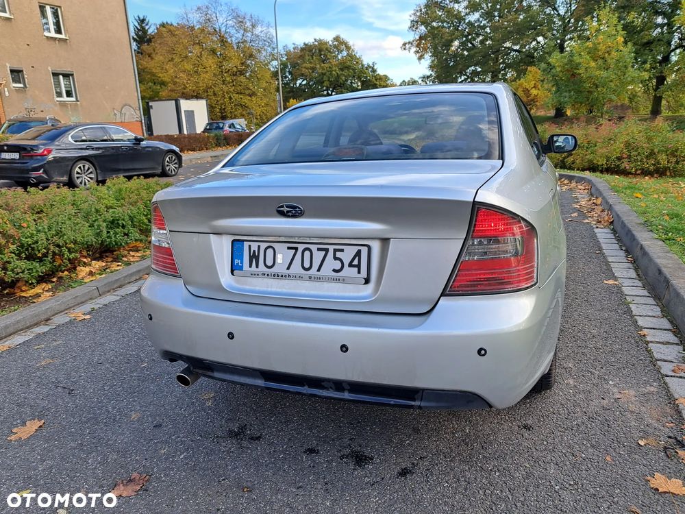 Subaru Legacy - 15