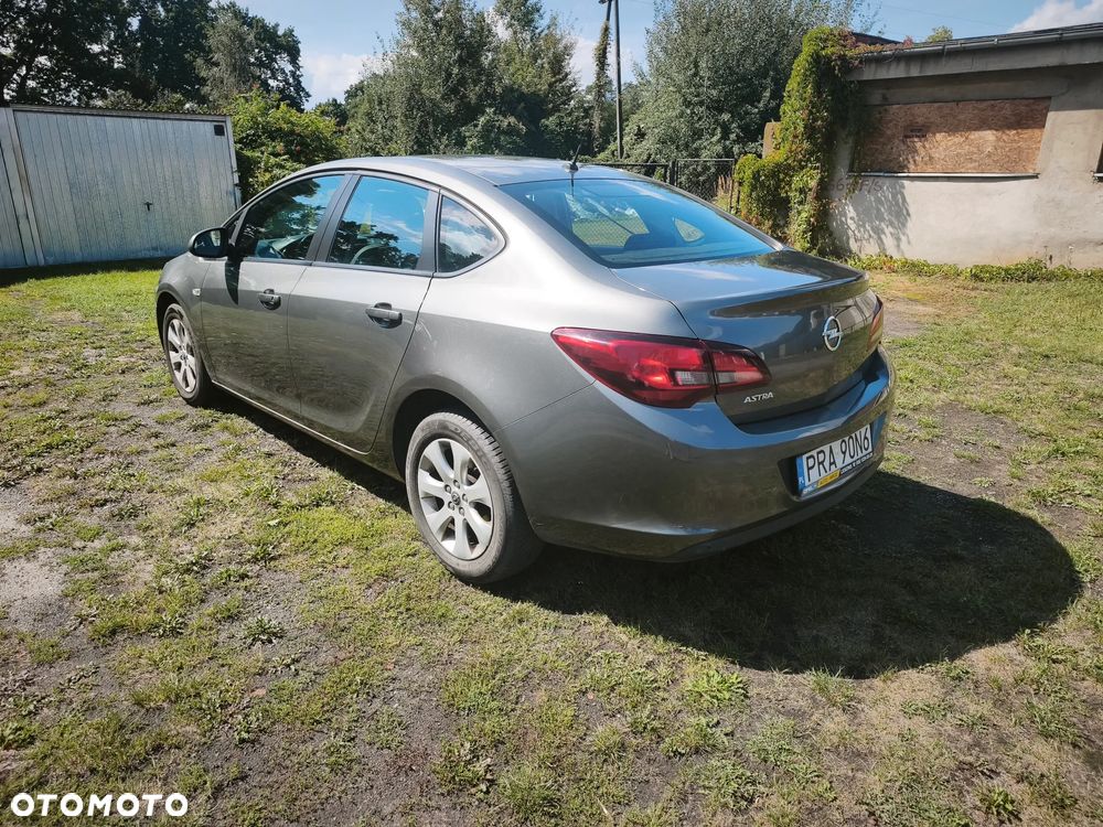 Opel Astra 1.6 Enjoy - 7