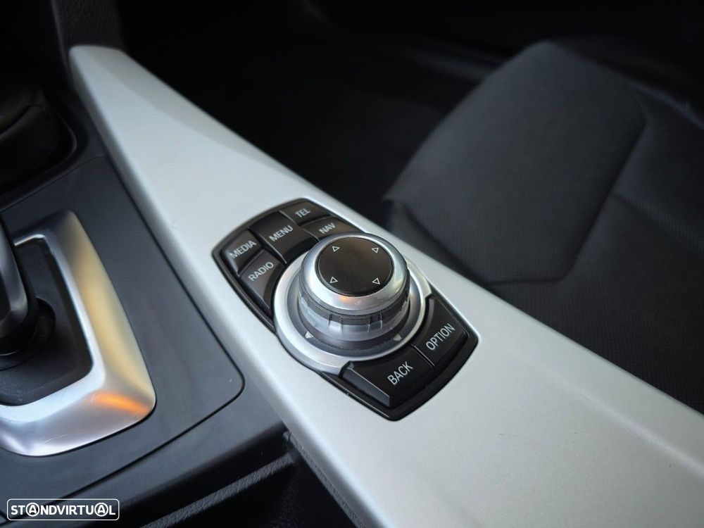 BMW 318 Gran Turismo d Auto - 28