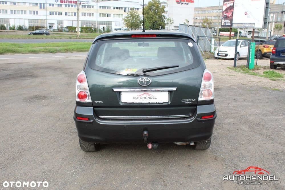 Toyota Corolla Verso - 5