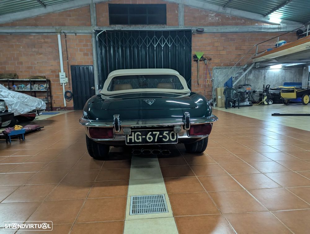Jaguar E-Type - 4