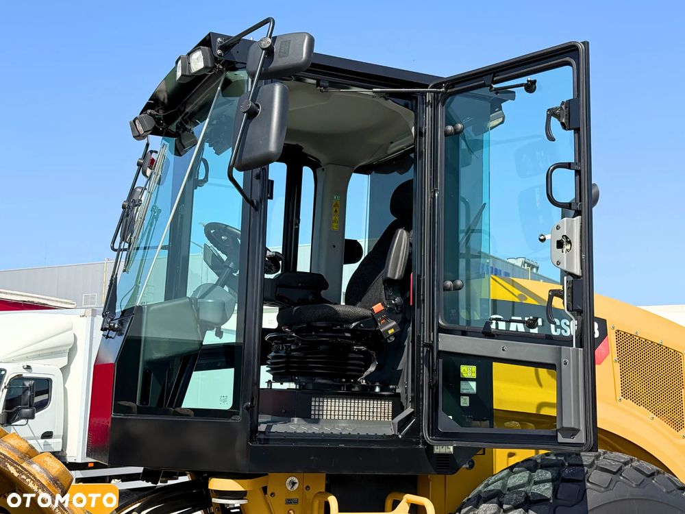 Caterpillar WALEC WIBRACYJNY / CS64B / KLIMATYZACJA / CAT - 6
