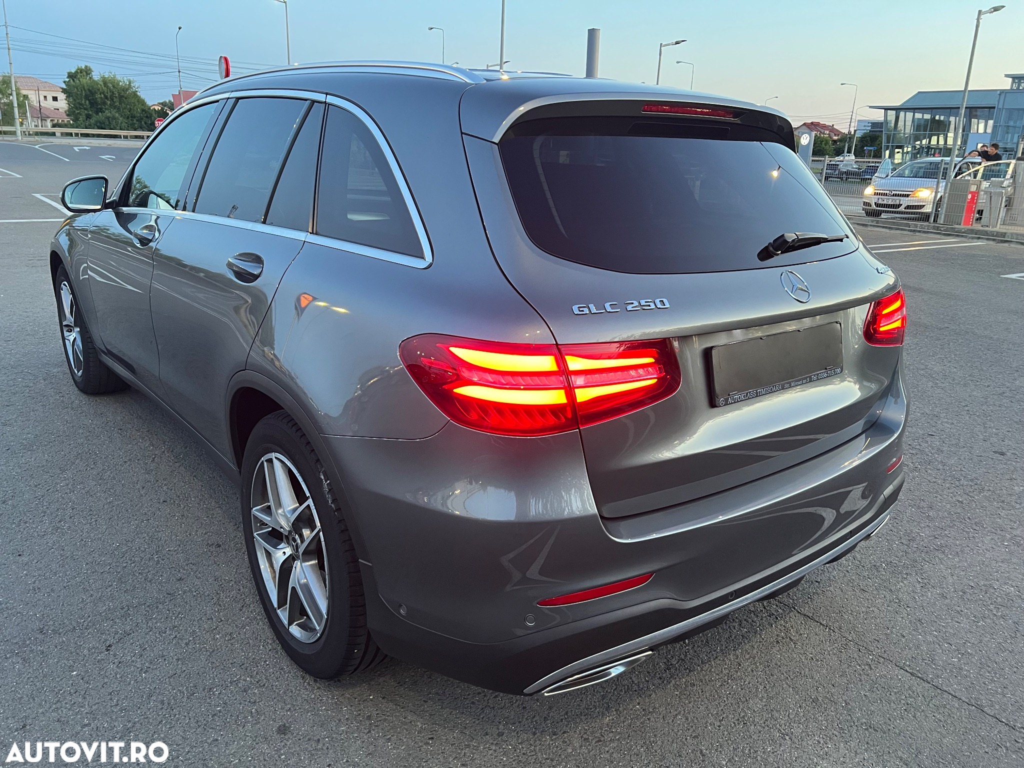Mercedes-Benz GLC 250 4MATIC - 3