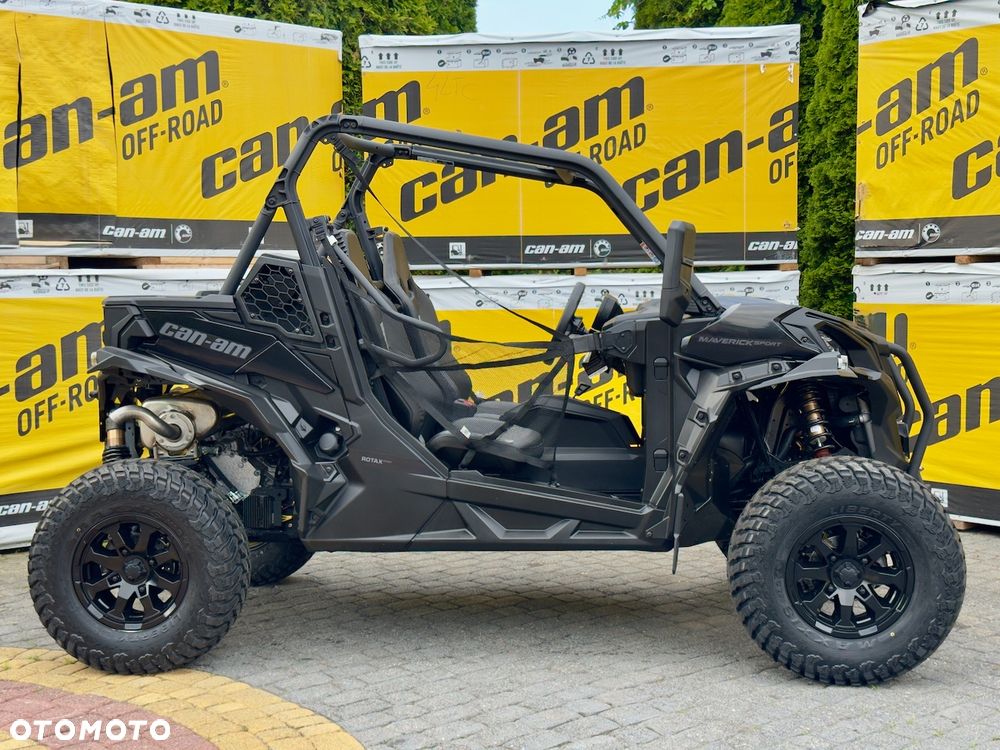 Can-Am Maverick - 6