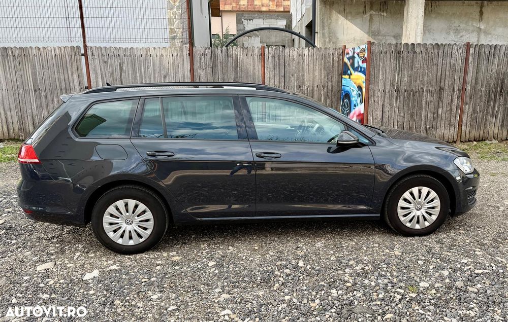 Volkswagen Golf 1.6 TDI BlueMotion Technology Comfortline - 10