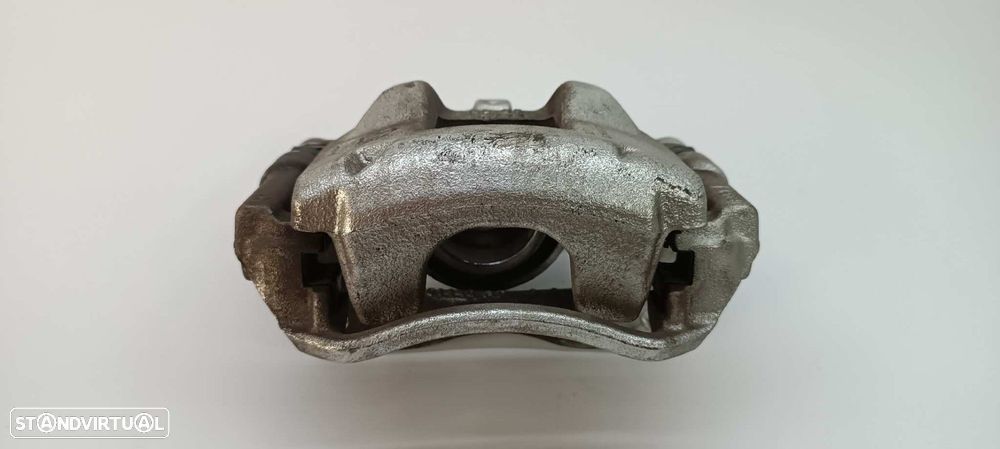 PINÇA DE TRAVÃO FRENTE ESQUERDA TOYOTA AURIS TOURING SPORTS (E18) HYBRID ACTIVE - 2
