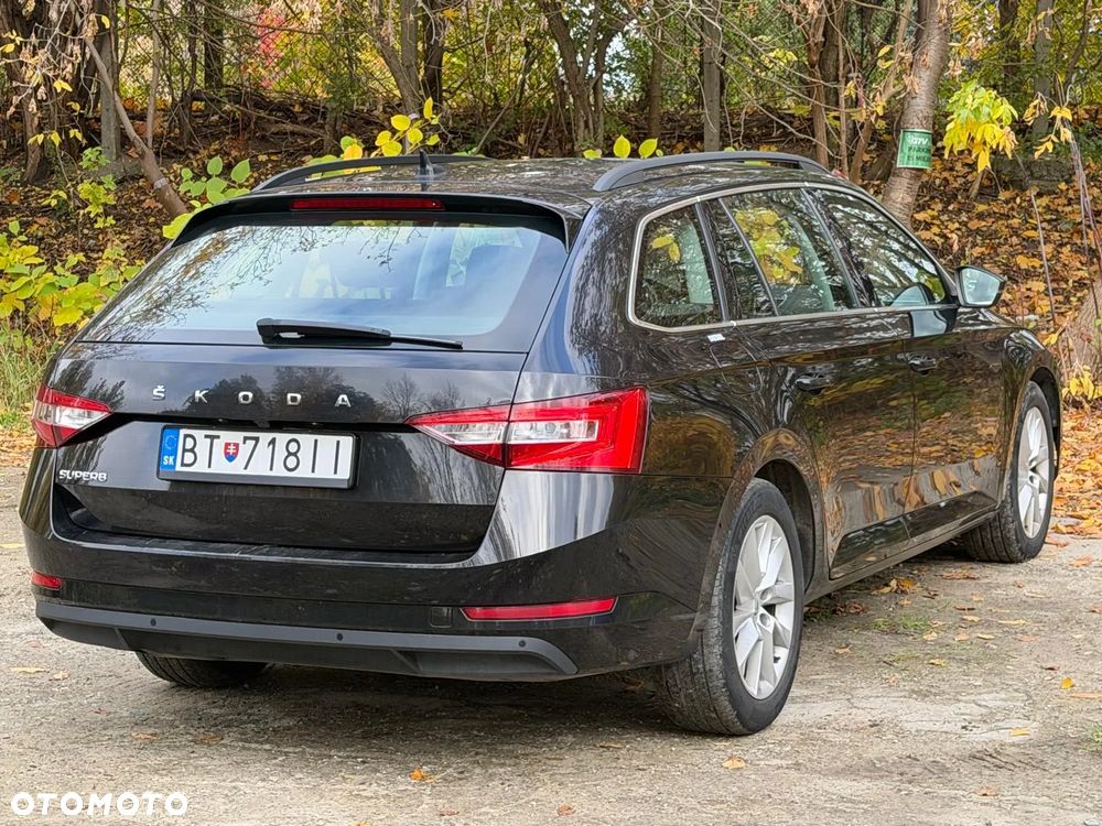 Skoda Superb 2.0 TDI SCR Ambition DSG - 3