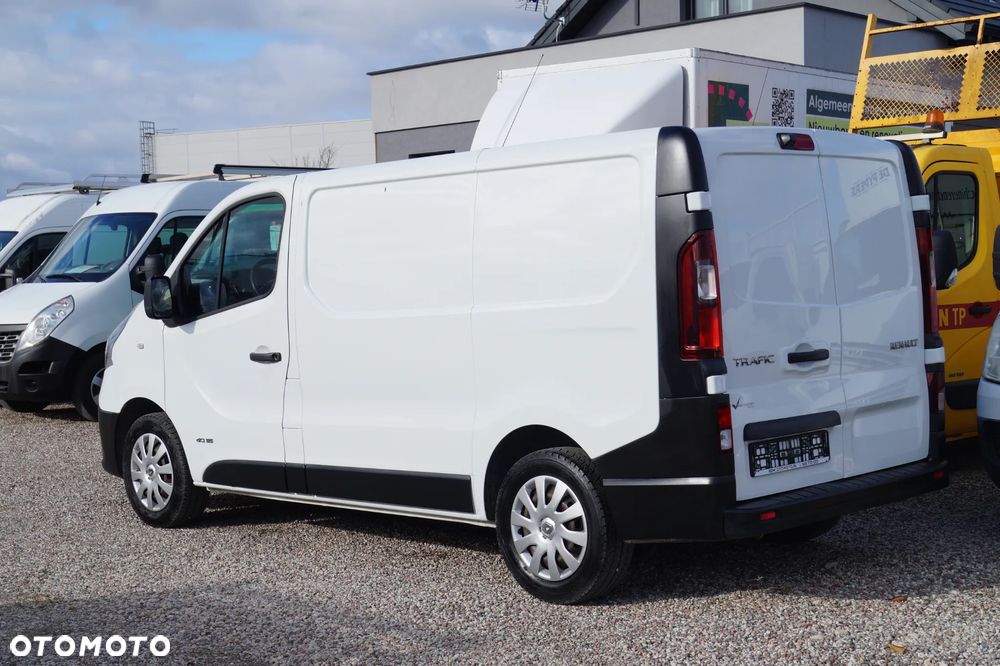 Renault Trafic - 2