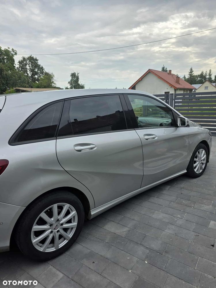 Mercedes-Benz Klasa B 180 (CDI) d 7G-DCT - 4