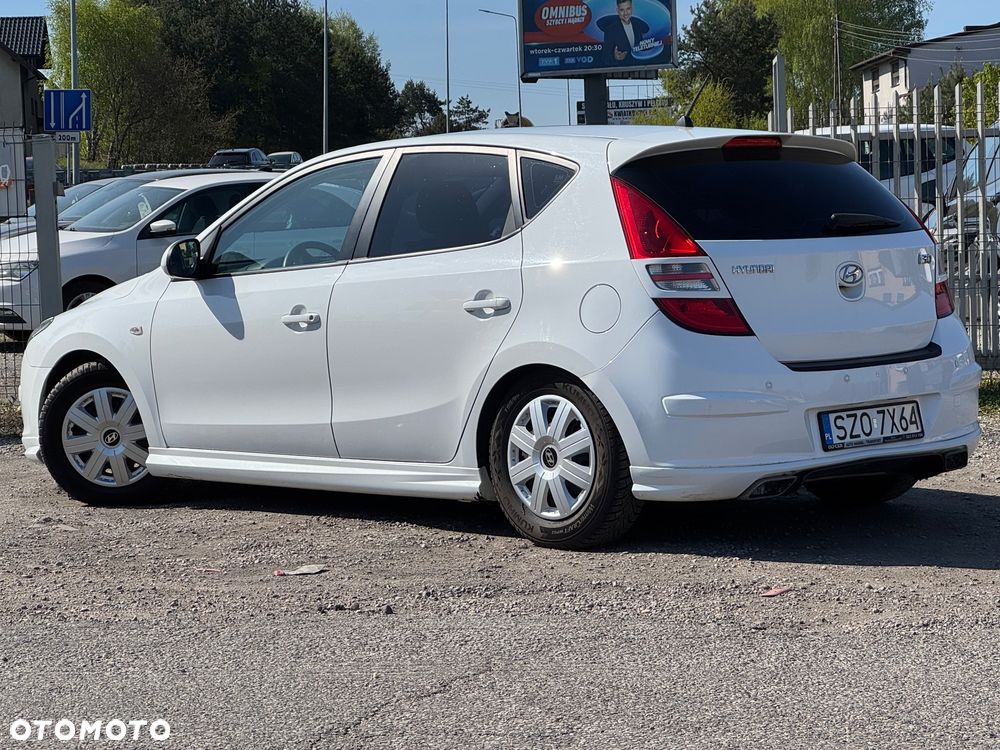 Hyundai i30 1.6 Classic + - 5
