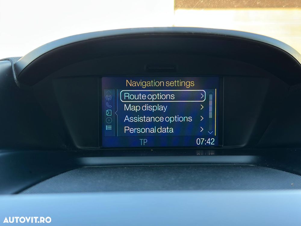Ford Kuga 2.0 TDCi 4x4 SYNC - 32