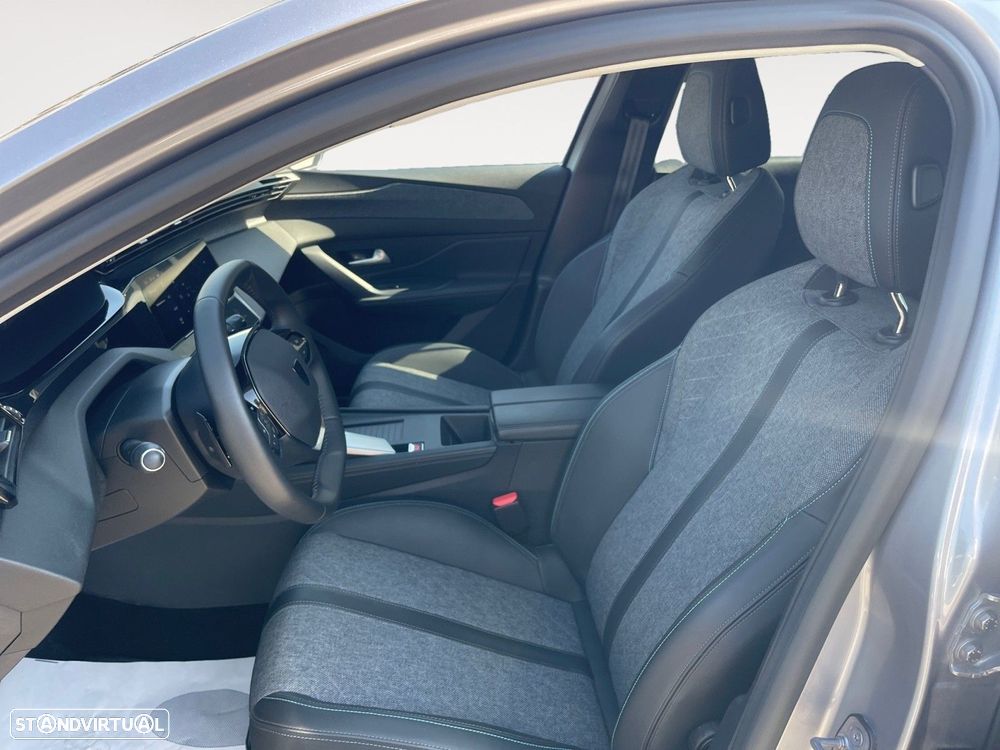 Peugeot 408 1.2 PureTech Allure EAT8 - 9