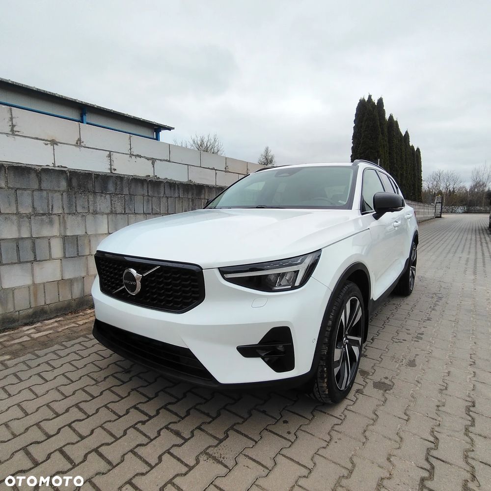 Volvo XC 40 T5 AWD R-Design - 6