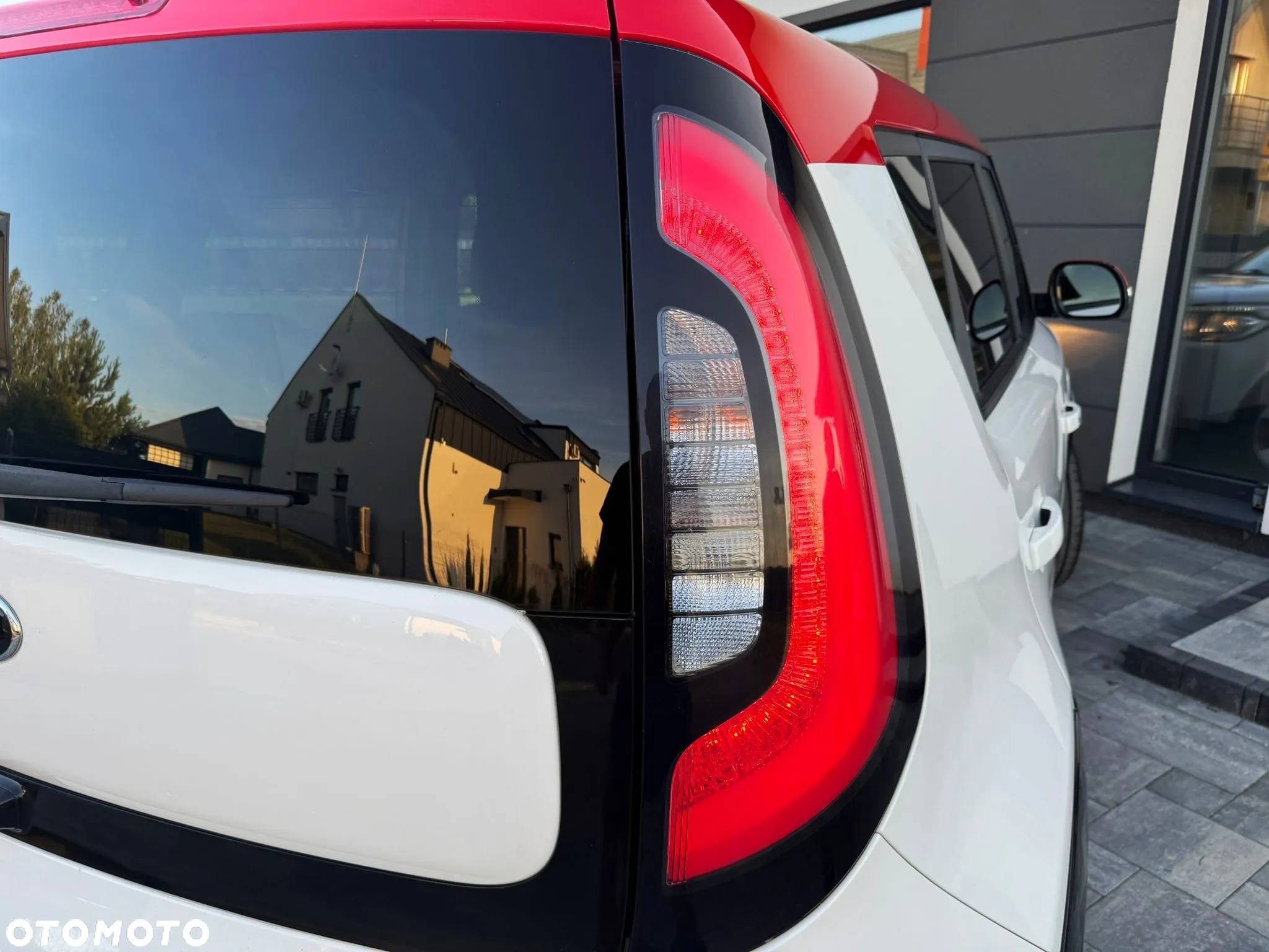 Kia Soul 1.6 GDI White&Red Edition - 29