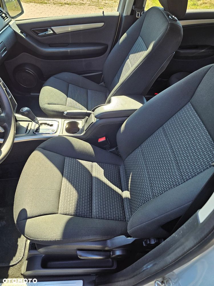 Mercedes-Benz Klasa B 180 CDI Autotronic - 15