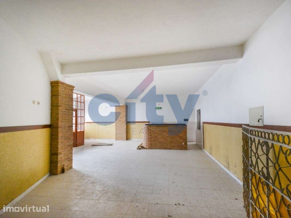 PRÉDIO EXCLUSIVO NO CENTRO DE MONTARGIL - Grande imagem: 3/28