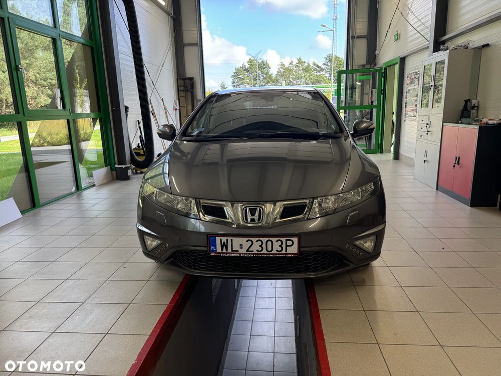 Honda Civic 1.8 Executive - 5