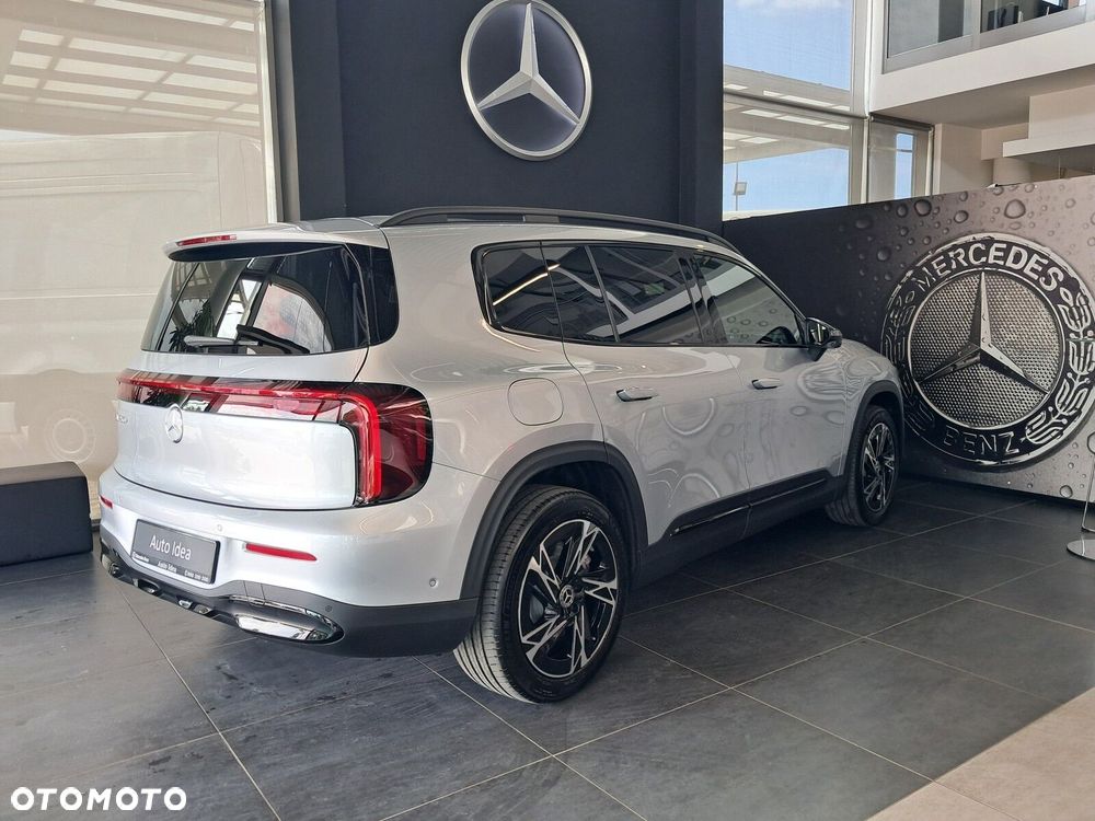 Mercedes-Benz GLB - 15