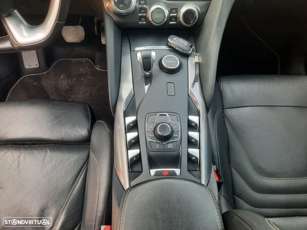 Citroën DS5 2.0 HDi Hy4 So Chic CMP6 88g - 22