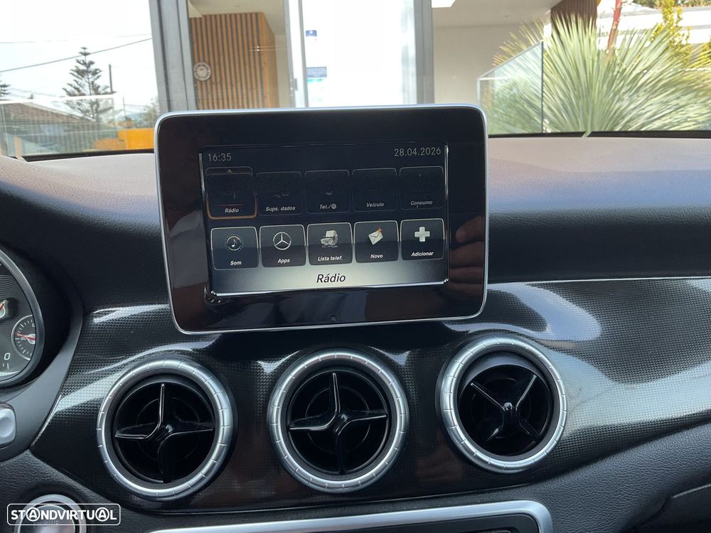 Mercedes-Benz CLA 180 d Shooting Brake Aut. - 24