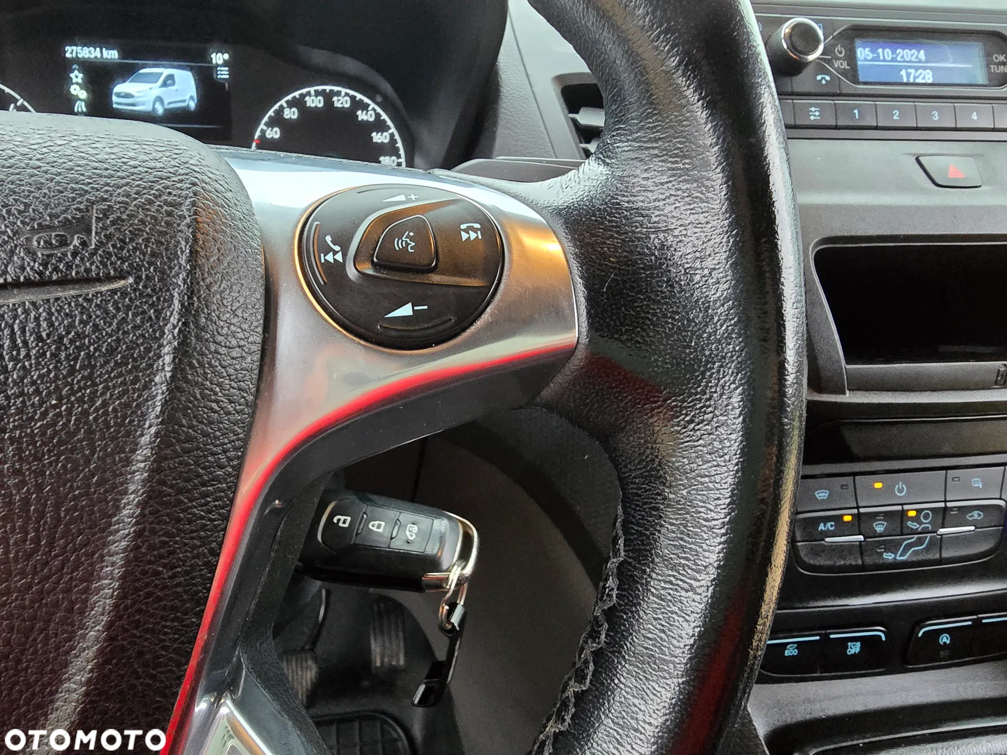 Ford TRANSIT CONNECT - 13