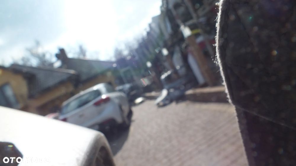 Zderzak przedni Toyota Corolla E21 sedan - 7