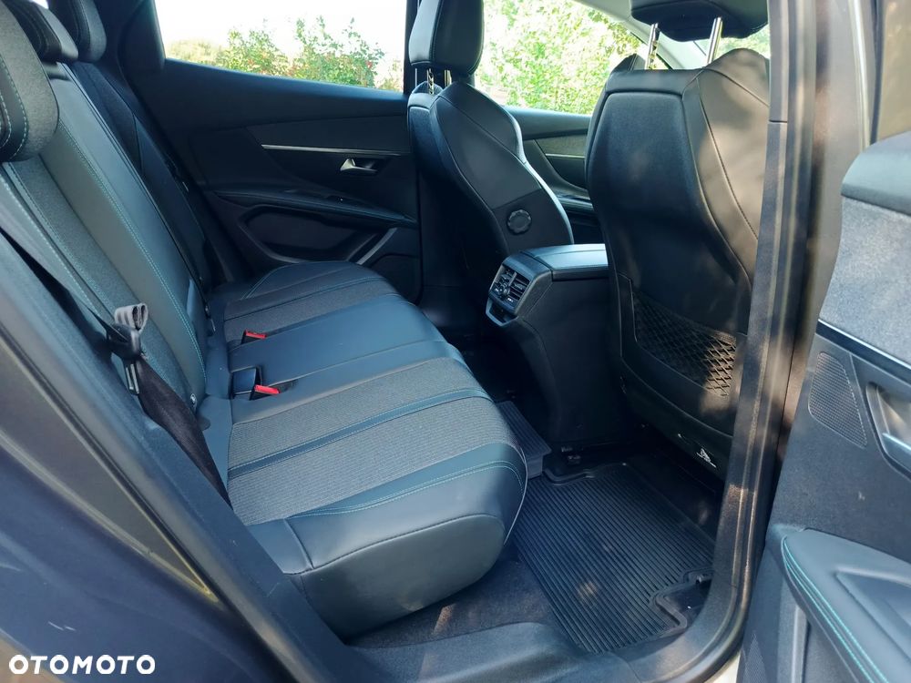 Peugeot 3008 1.2 PureTech Allure Pack S&S EAT8 - 15