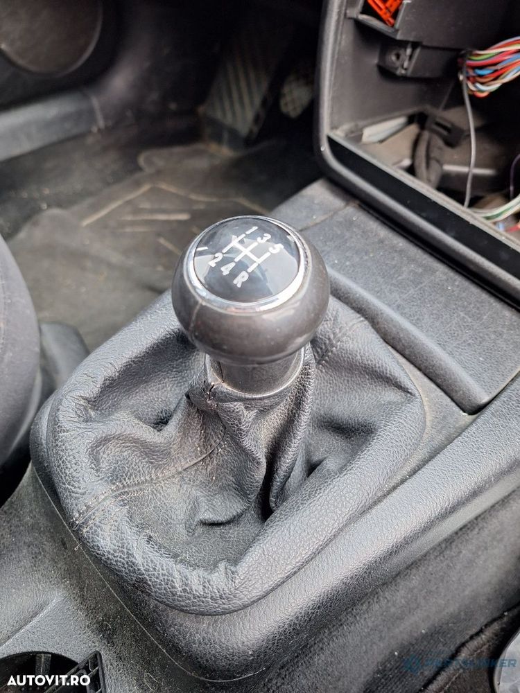 Nucă/manșon schimbător de viteze VOLKSWAGEN PASSAT 3B3 2000 1.9 TDI AWX 96KW|130HP 2000 - 3