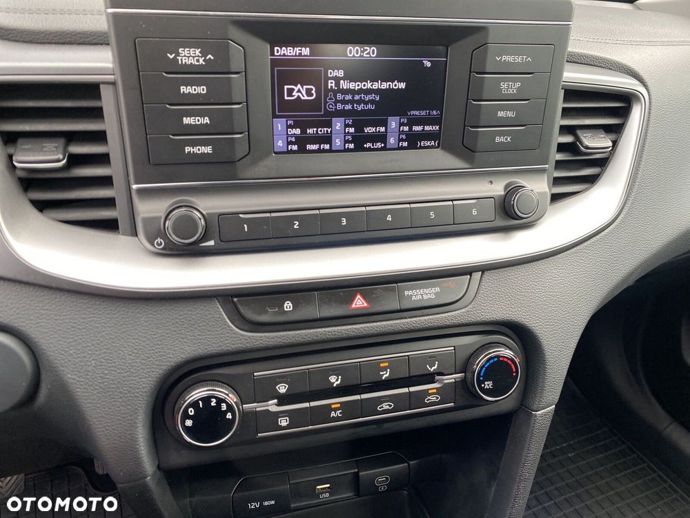 Kia Ceed 1.0 T-GDI S - 22