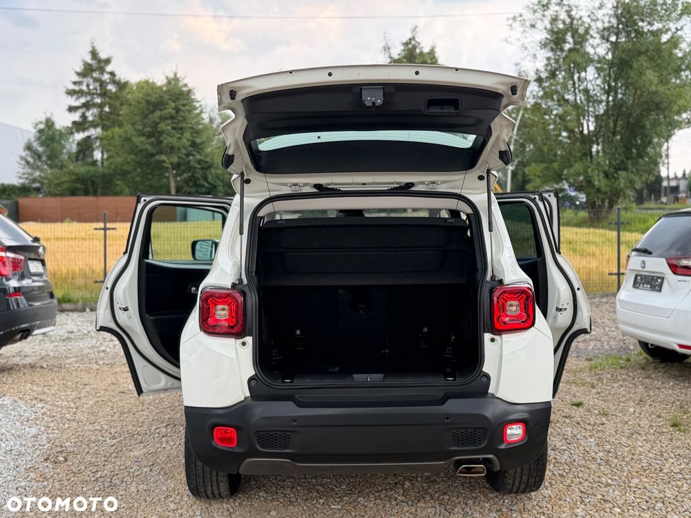 Jeep Renegade - 17
