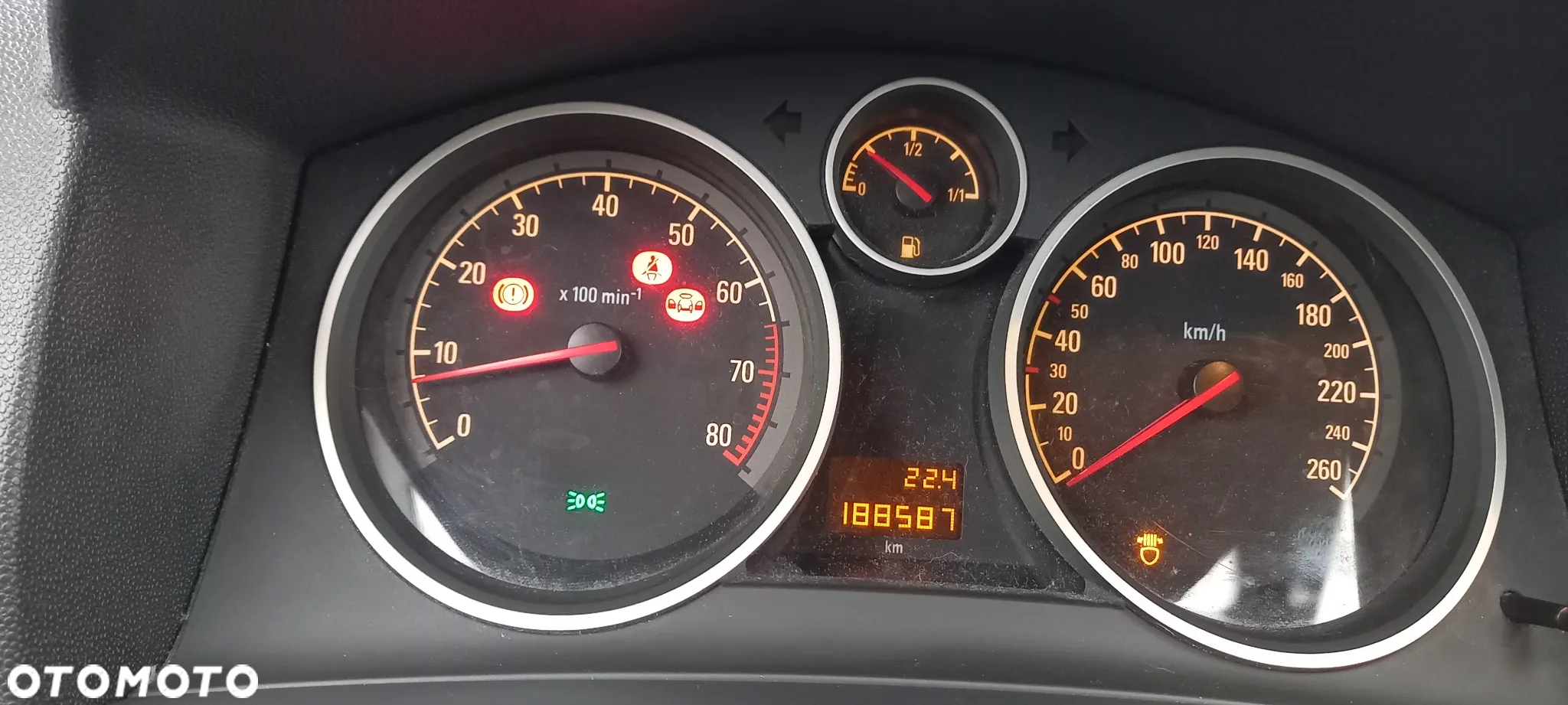 Opel Zafira 1.8 Cosmo - 34