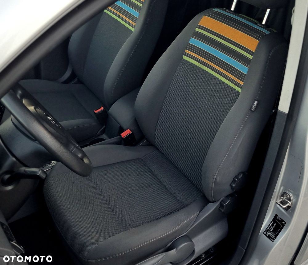 Volkswagen Caddy 1.6 (7-Si.) DSG Edition 30 - 20