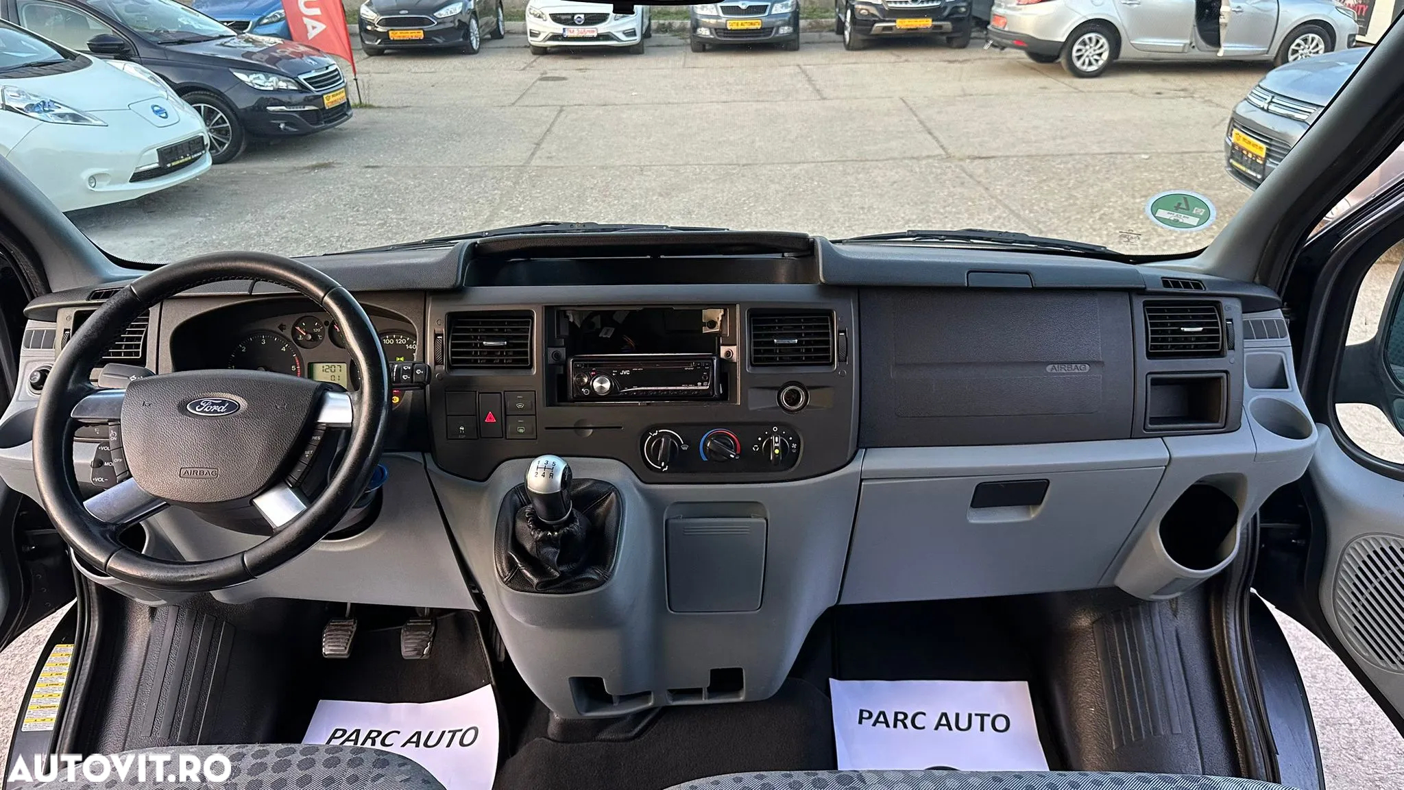 Ford Transit - 6