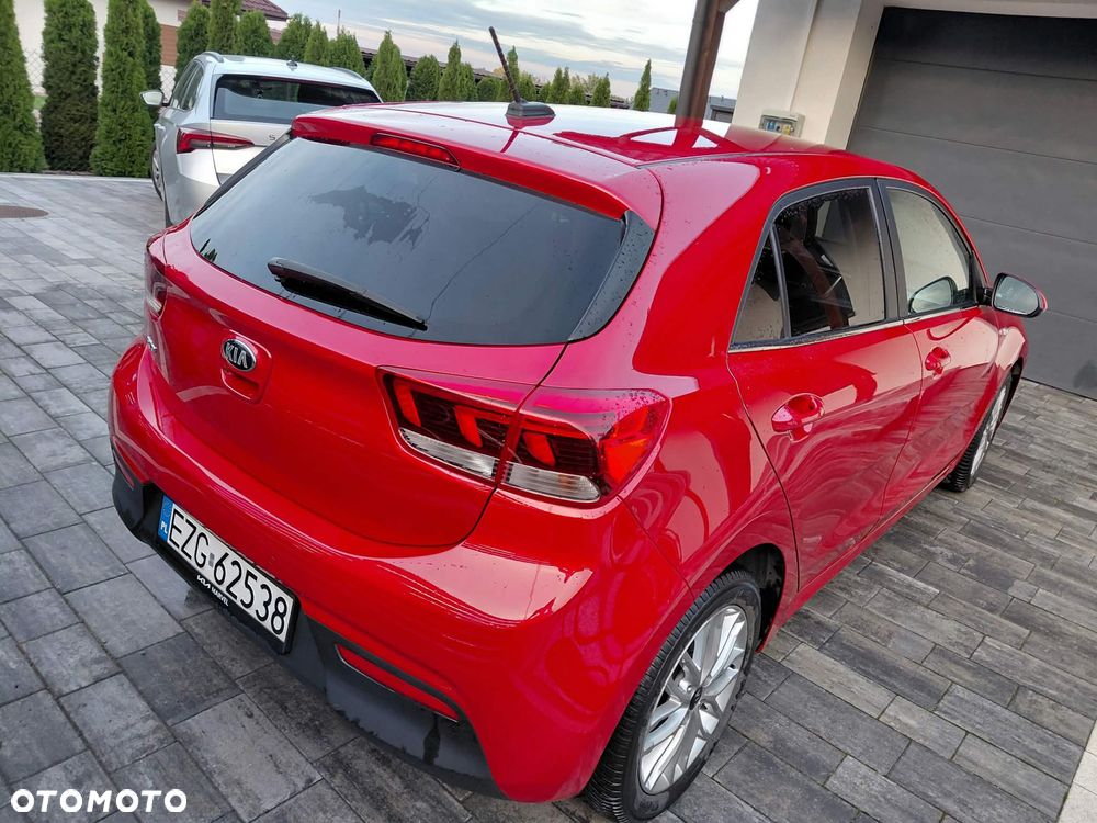 Kia Rio - 28