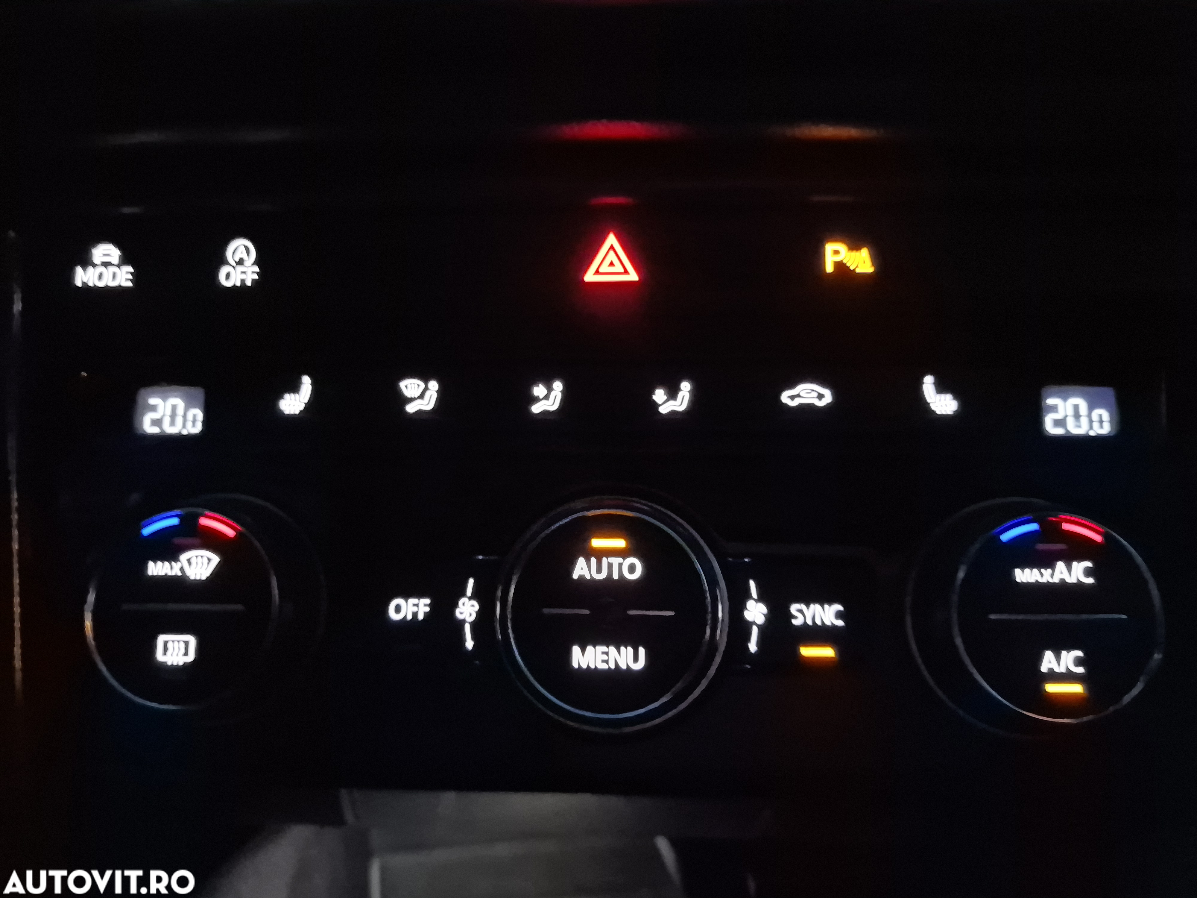 Volkswagen T-ROC - 15