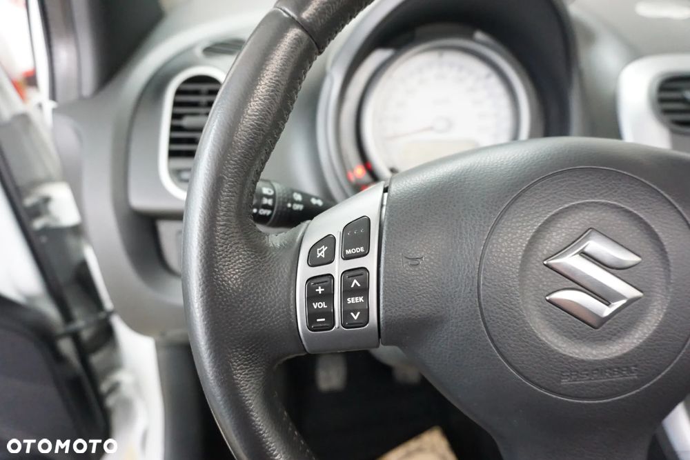 Suzuki Splash 1.0 Comfort - 16