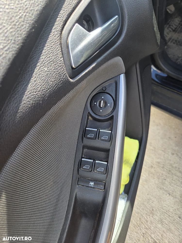 Ford Focus 1.6 TDCI DPF Trend - 16