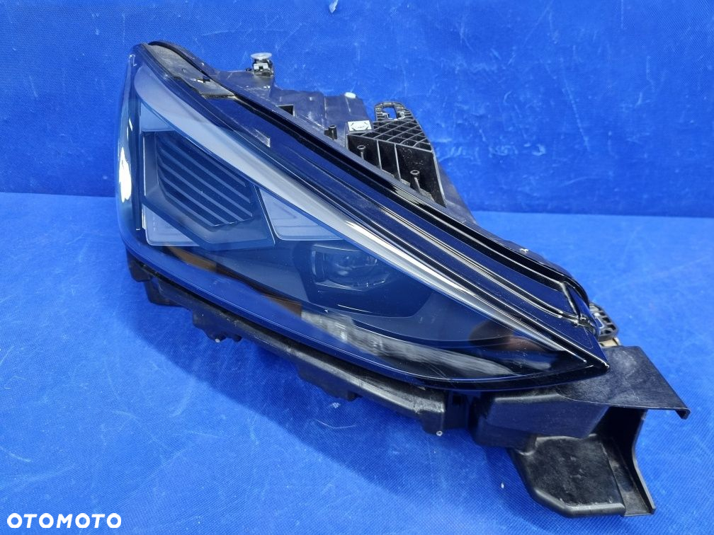 LAMPA przednia prawa CUPRA FORMENTOR Lift EUROPA 21-24 lewy przód oem - 2